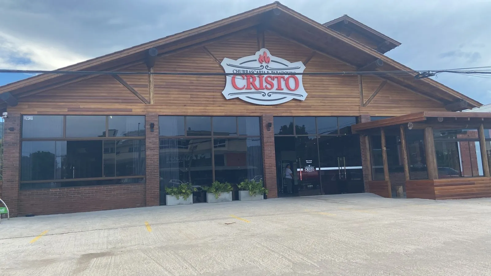 Fachada da Churrascaria e Paradouro Cristo